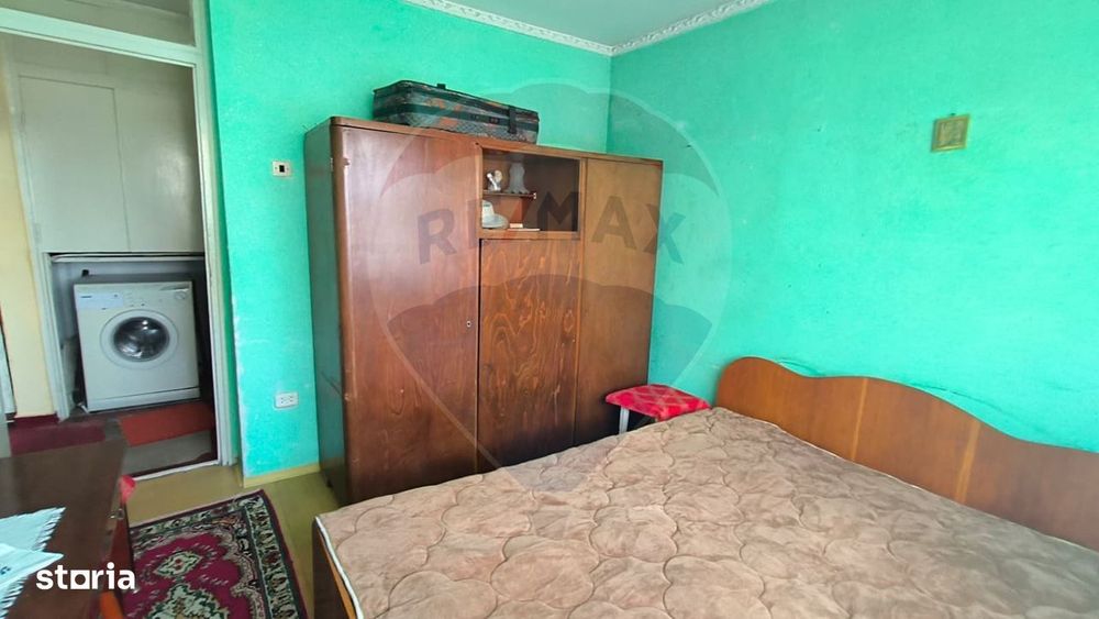 Apartament cu 3 camere de vânzare, decomandat Micro 17- Galați