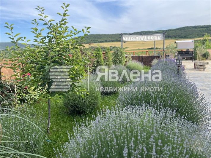 Продава се Къща в с. Генерал Кантарджиево, Област Варна - 633 кв.м за 443 €/кв.м - Снимка #1