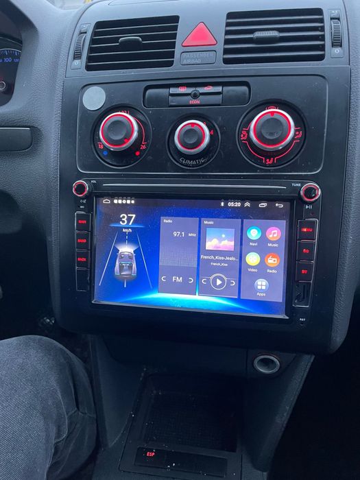 Vand radio masina functional