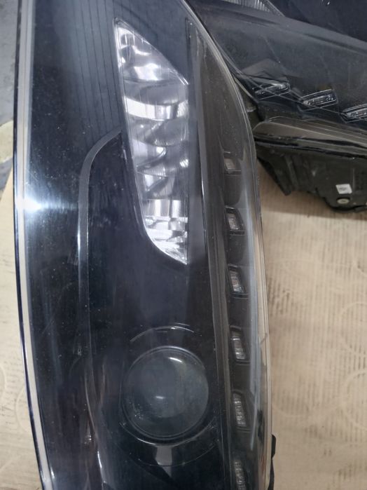 Far/ Faruri Audi Q7 4L facelift. Daylight LED.