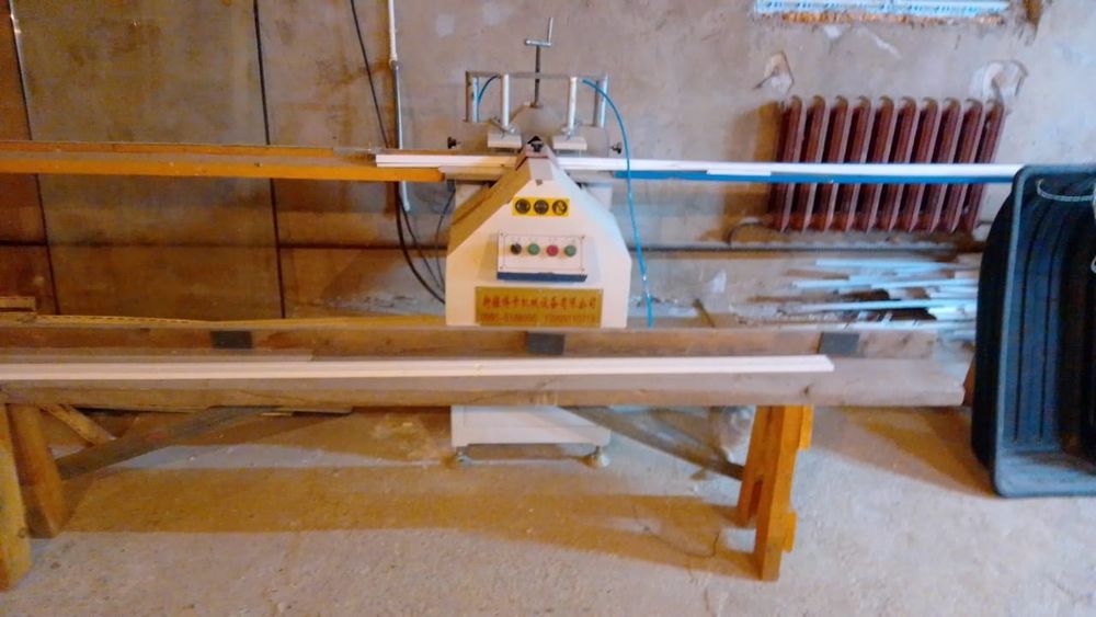 Продам станки для производста пластиковых окон.