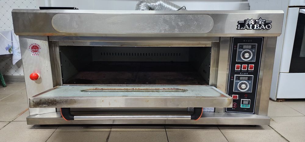 Продам газовую печь для выпечки