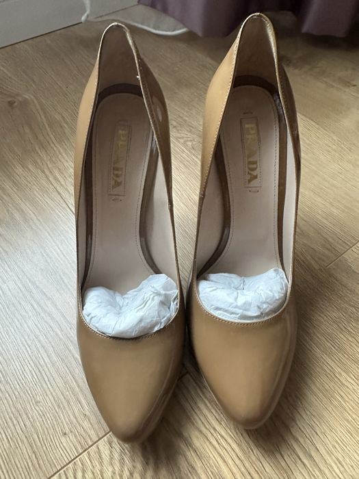 Pantofi Prada originali marimea 39