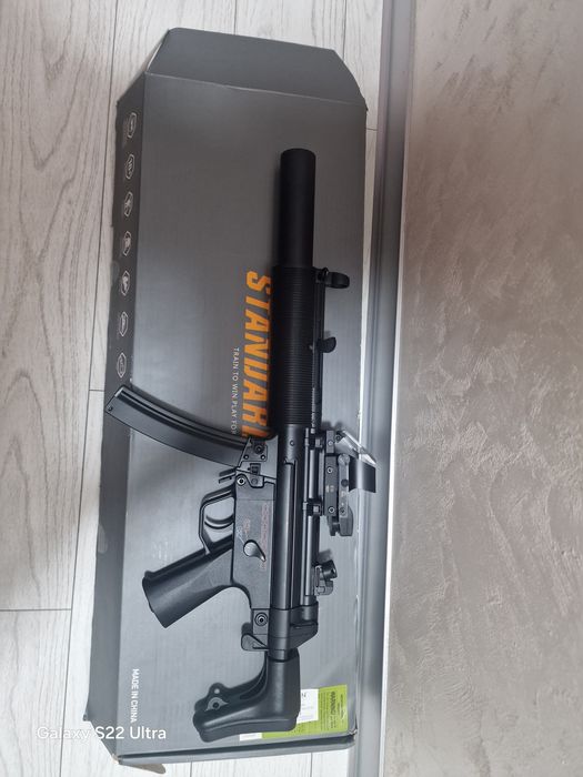 Replica airsoft mp5 sd6 cyma