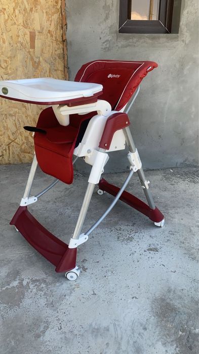 Детский стульчик для кормления