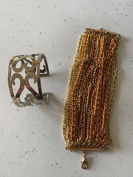 Дамски гривни, различни модели