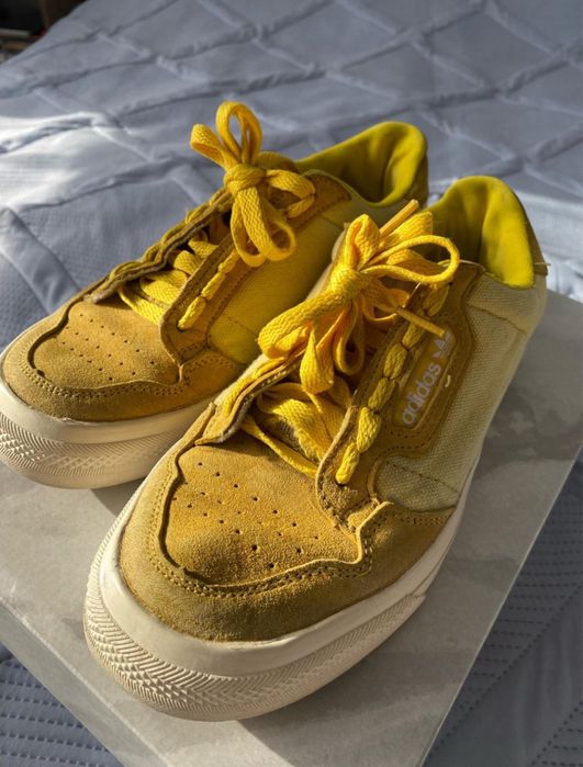 Кроссовки Adidas летние