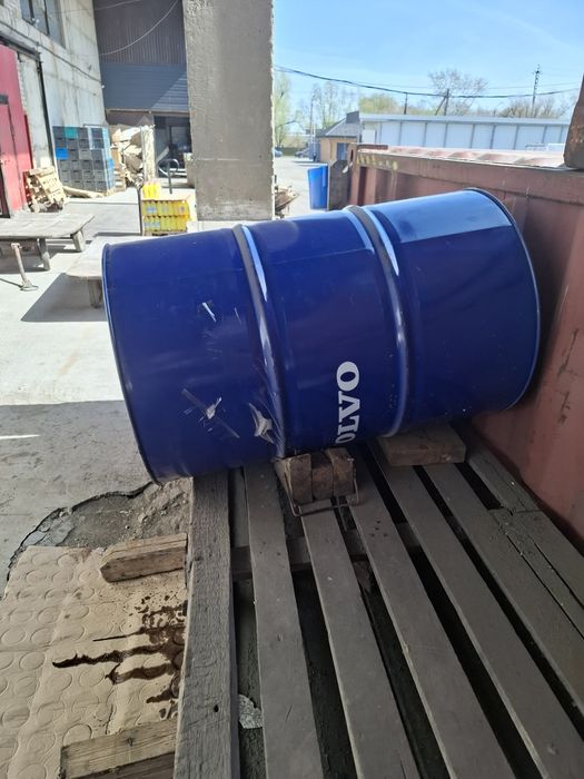 Продам бочки 200 литров