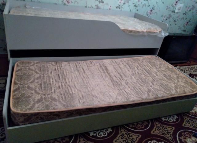 Продам 2× ярустный  кровать