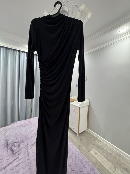 Платье бренда Lichi