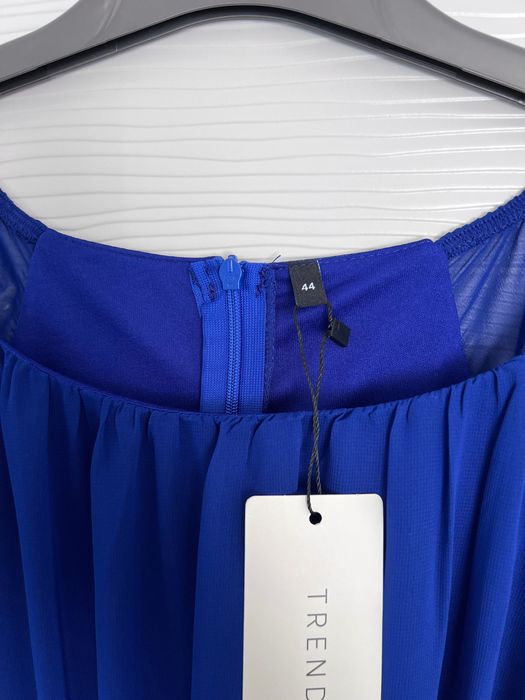 Рокля с етикет от Trendyol