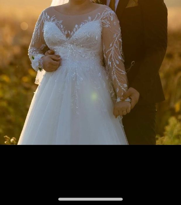 Vând rochie de mireasă