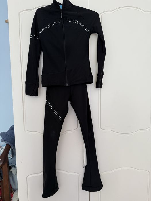 Костюм для фигурного катания