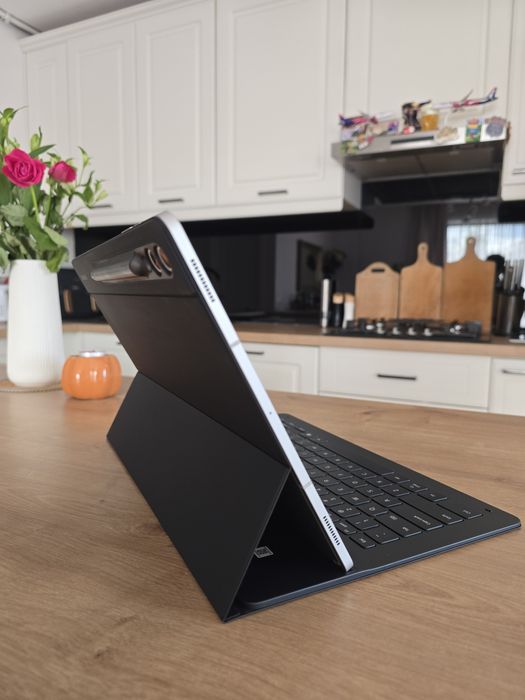 Husa Tastatura Originala Samsung Galaxy Tab S10 Ultra / S9 Ultra Book Cover Keyboard Slim