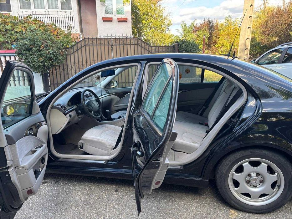 Vînd Mercedez E clase 1,8