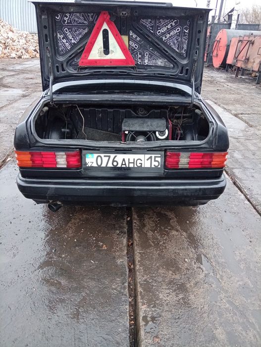 Продам Мерседес 190.