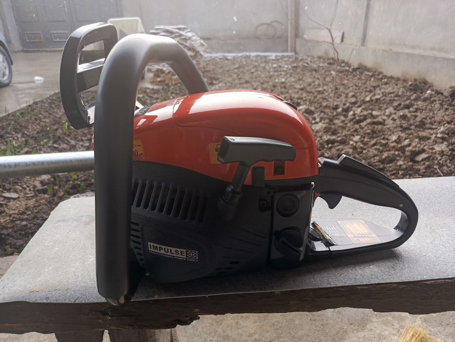 Бензопила продаётся