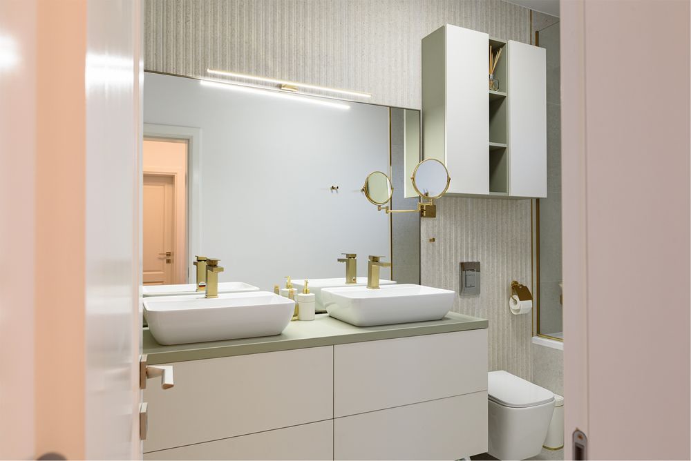 Casa individuala P + 1 + terasa inchisa, mobilata si utilata