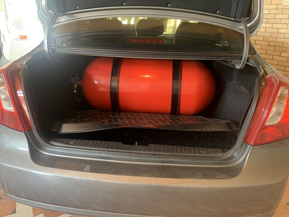 Срочно жентра Автомат сотилади