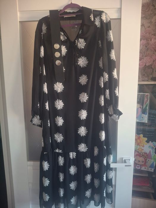 Продам платье черный за 10.000 ТГ.бежевый за 15.000 ТГ.