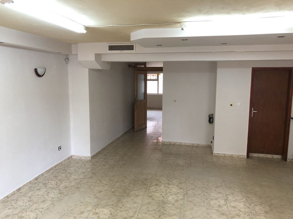 Продава се Магазин в Пазарджик, Идеален център - 41 кв.м за 903 €/кв.м - Снимка #9