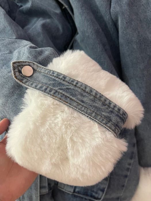 Дамска дънкова парка с бял пух