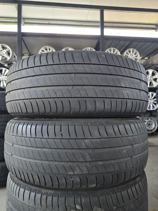 2 Броя 215/55/17 Michelin 5,5mm