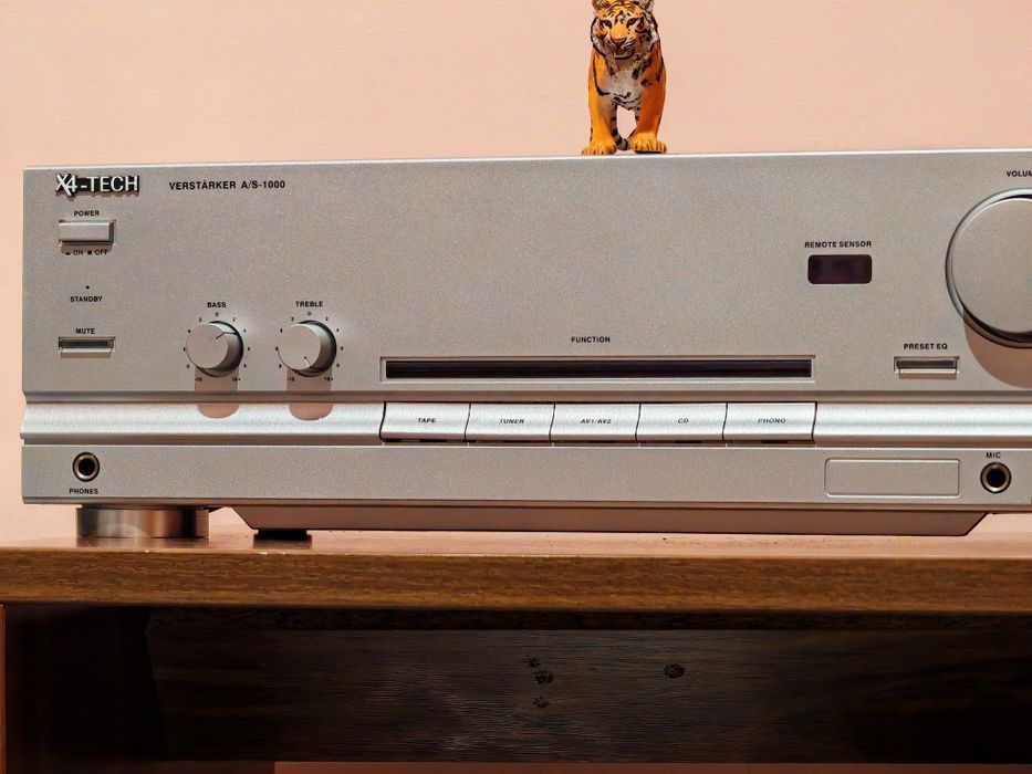 X4-TECH. Amplificator. Sunet excelent. Preț fix !