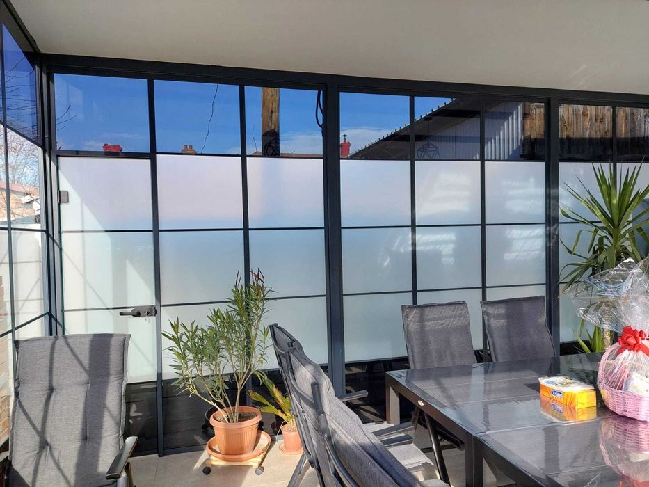 Balustrada din sticla  -Usi din sticla-Compartimentari cu Sticla