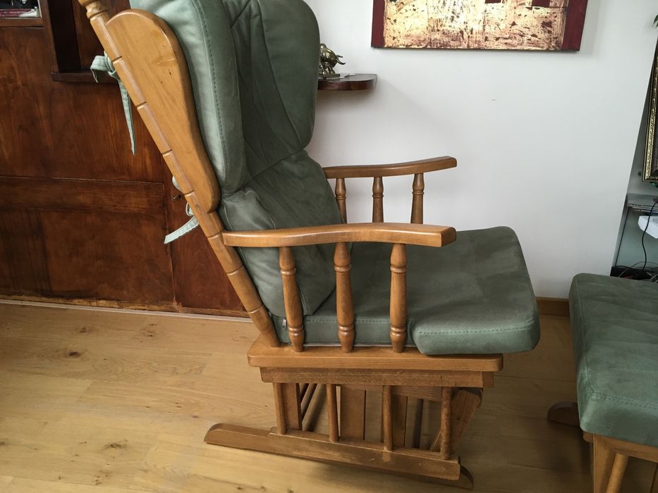 Люлеещ се стол от две части