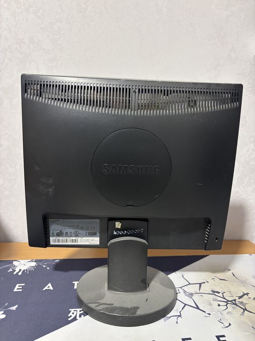 Мониторы Samsung 50/60HZ 2 моника