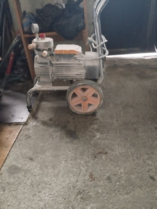 Машина за боядисване професионална