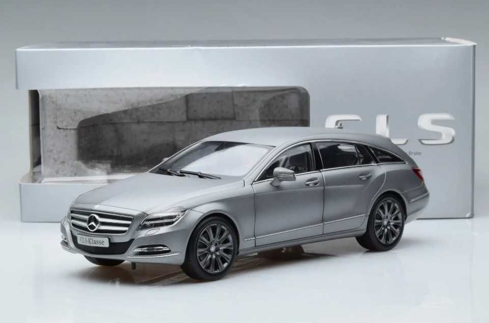 Macheta metalica - Mercedes-Benz CLS-Class 2012, Gri,1:18 Norev.