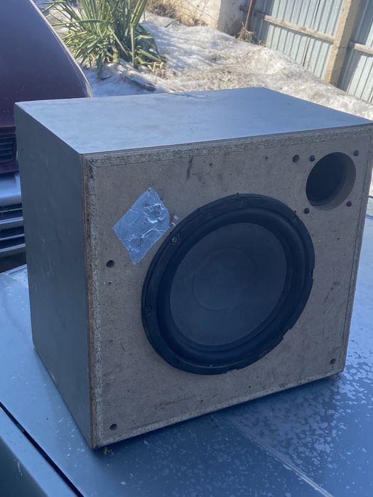 Сабвуфер с усилителем