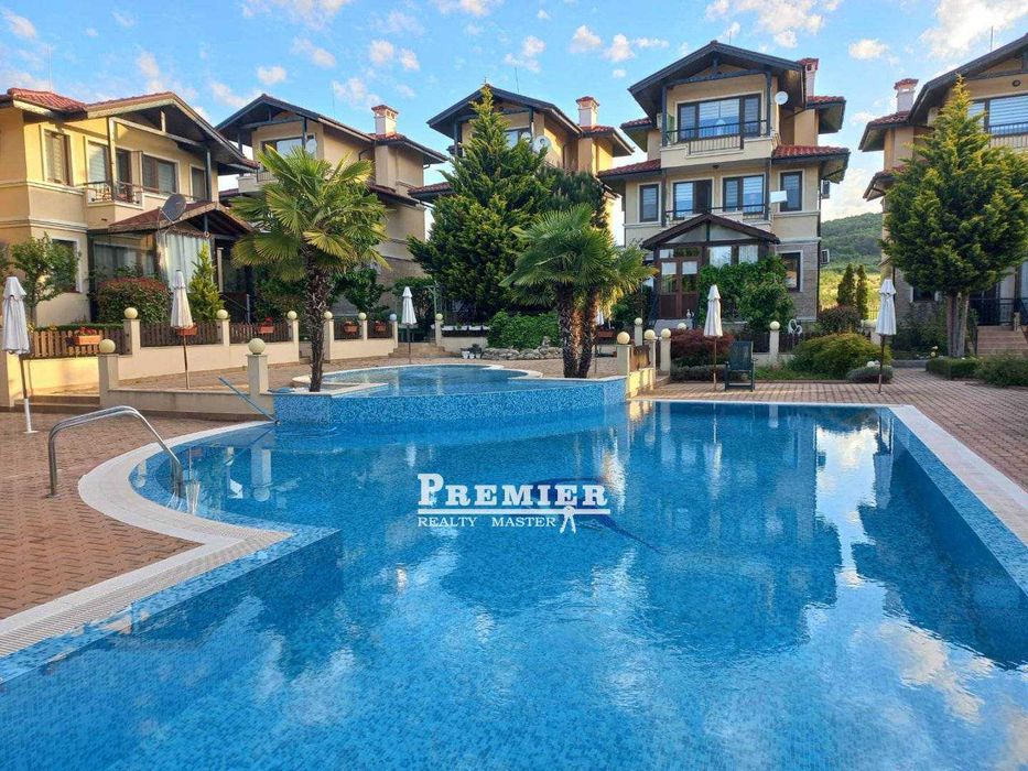 Продава се вилата между морето и планината! в Кошарица