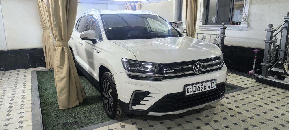 Volkswagen E-Tharu 38000 пробег