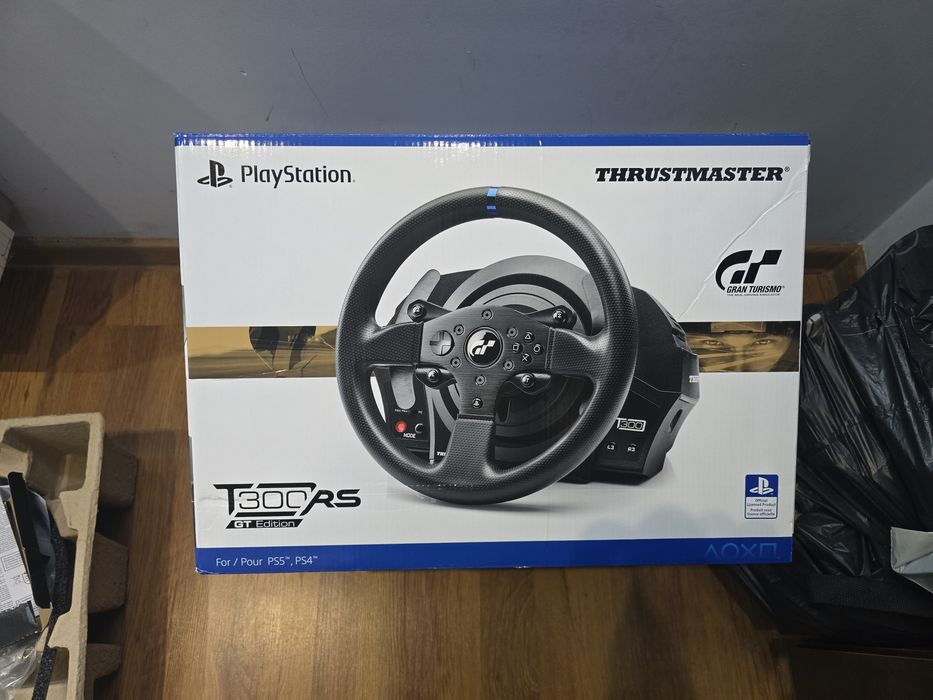 Продавам Trustmaster T300 RS