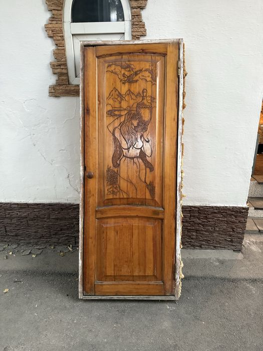 Продам дверь ручной работы