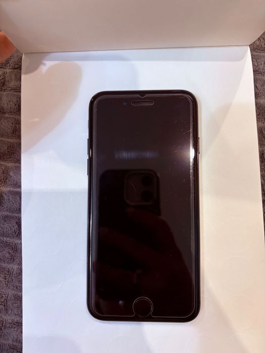 Iphone 7 64GB в прилично състояние