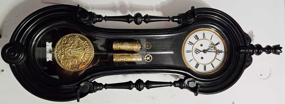 Ceas de perete cu pendula si 2 greutati Schutzmarke