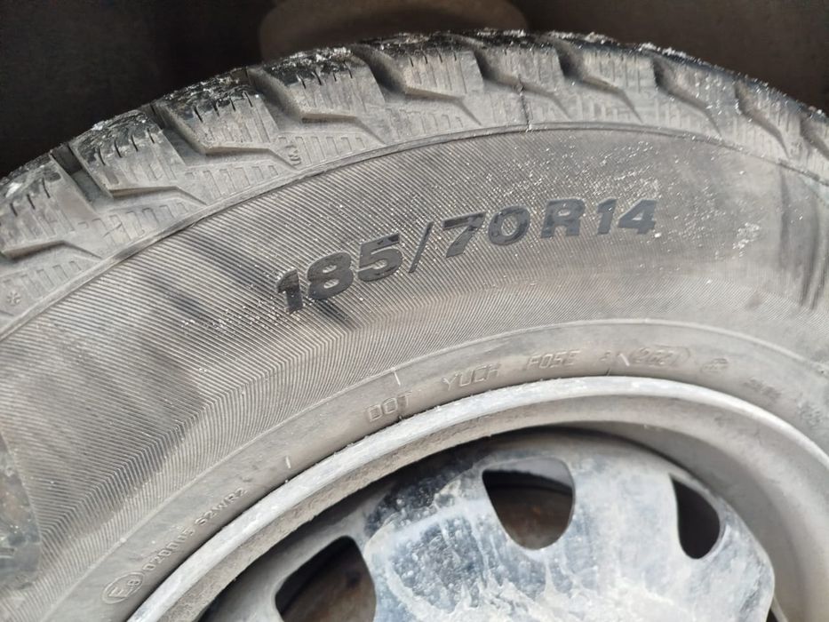 Продам шины 90000