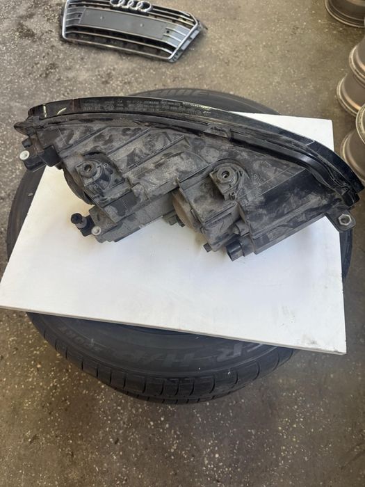 Фар за Фолксваген /VW Touran