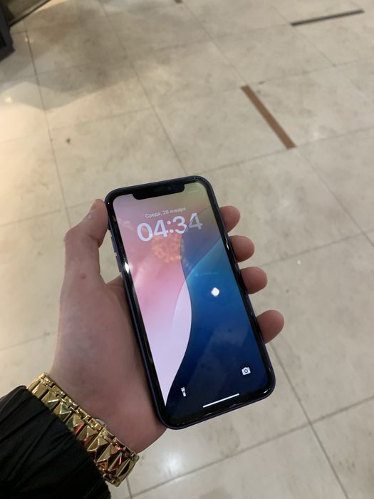 iPhone 11 64 акб 73%