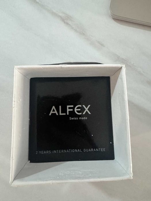 Ръчен дамски часовник бижу ALFEX