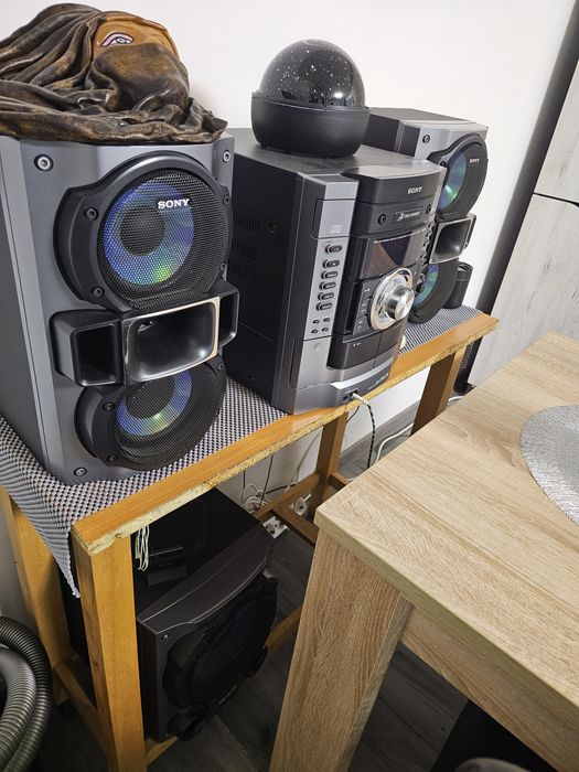 Combina sony..arata si funcționează 10 din 10