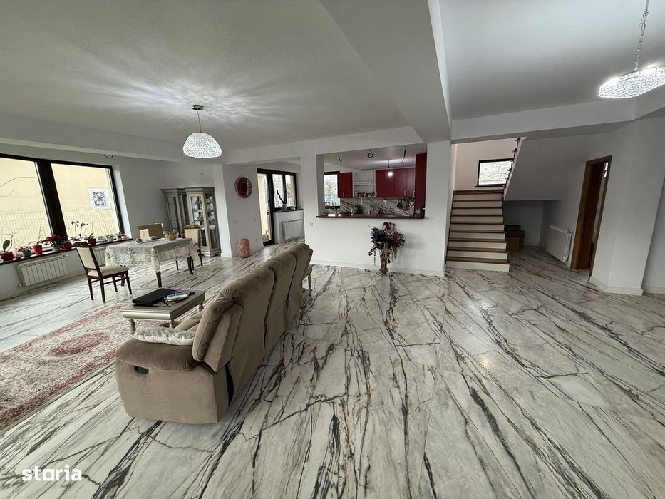Vila Delux P+1 cu terasă și garaj + teren intravilan 783mp