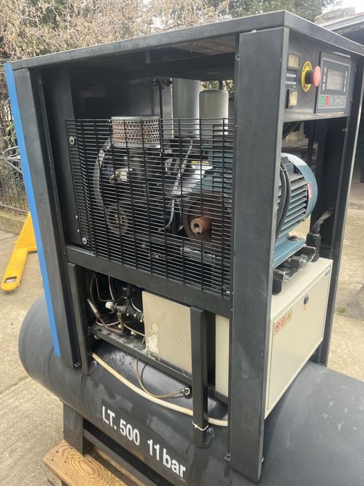 Винтов компресор Abac Genesis 11kw с вграден сушител и бутилка 500lt