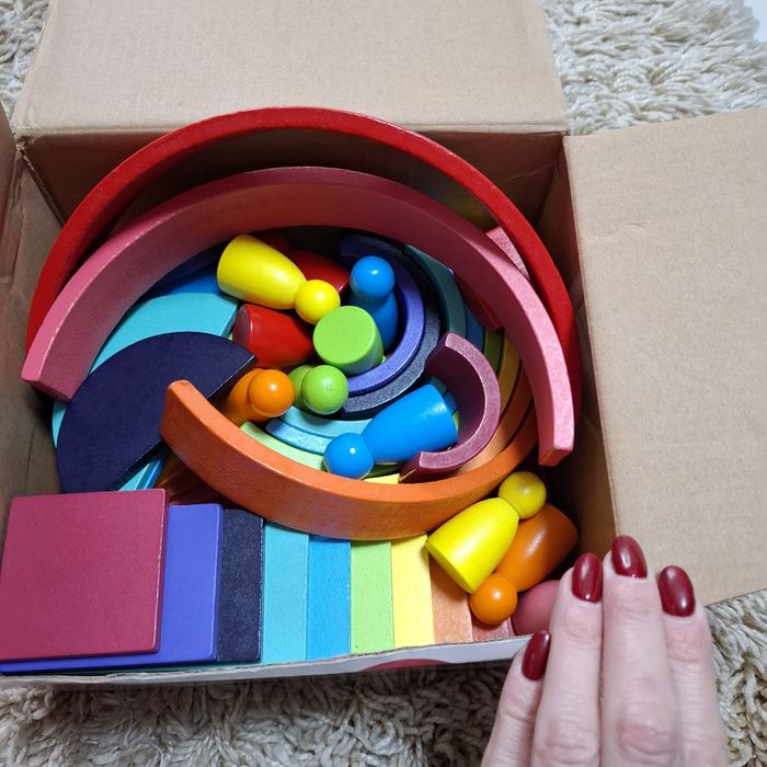 Дървена игра с дъга