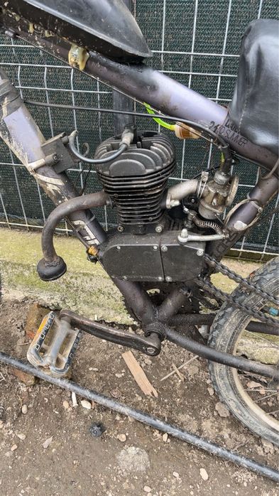 Vand bicicleta cu motor