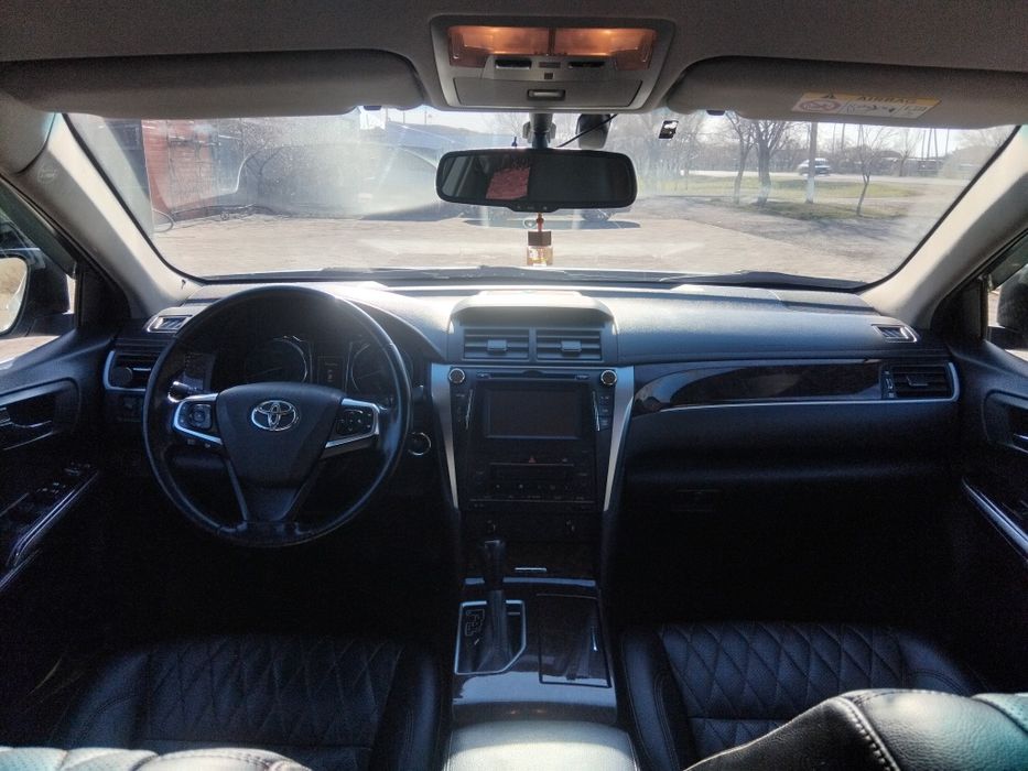 Продам тайота камри 55 европеец 2017г